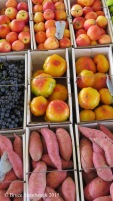 assorted fruit, produce auction
